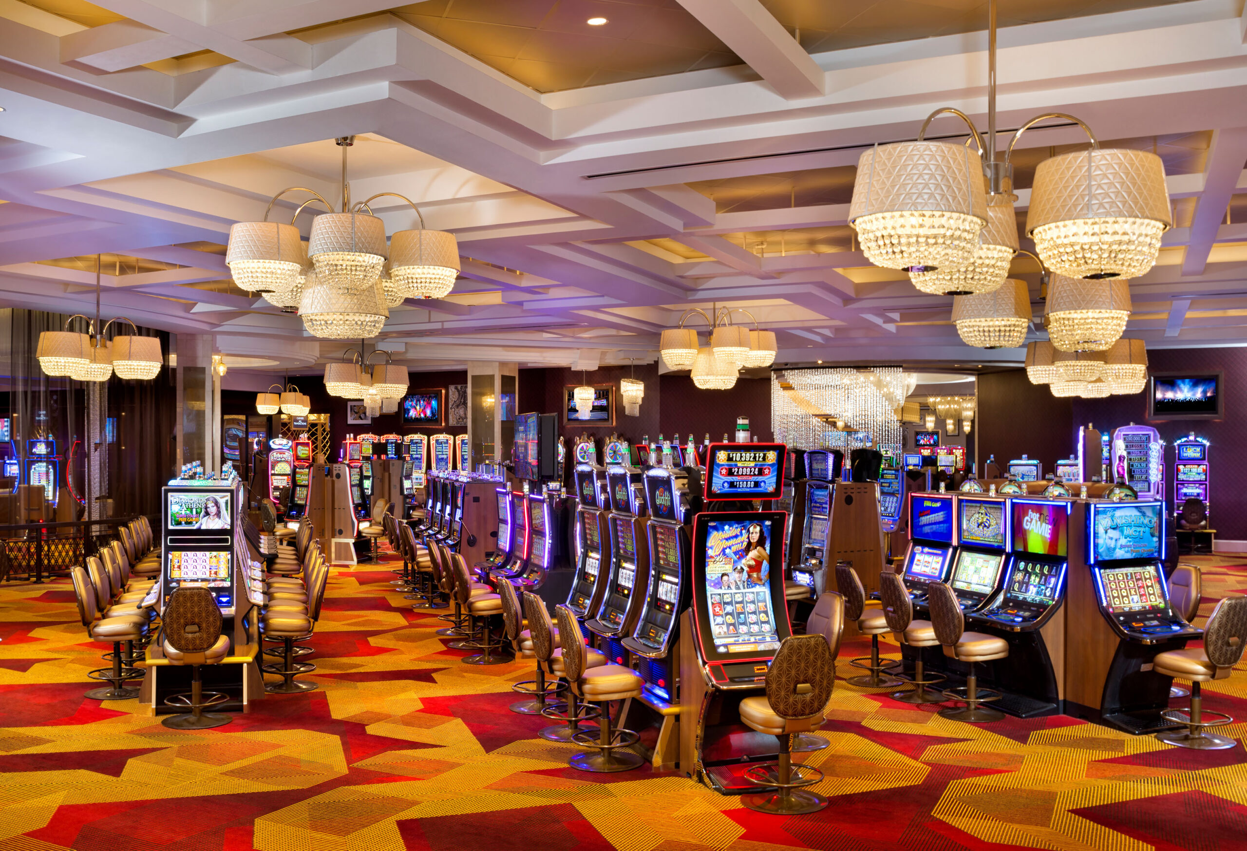 How the Slot Games Can be Played in Casino Sites?